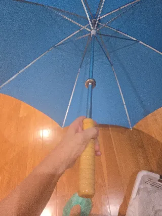 Paraguas azul manual