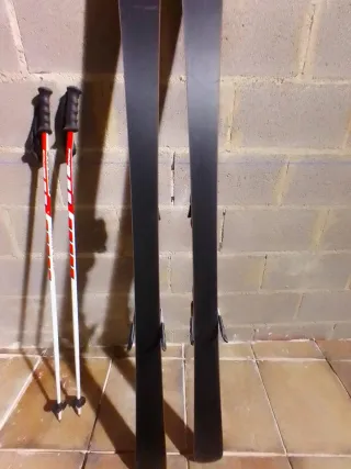Botas,bastones y esqui de esquí Atomic Race