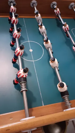 Futbolín de madera