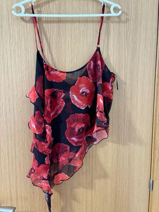 Blusa Pull&Bear flores S