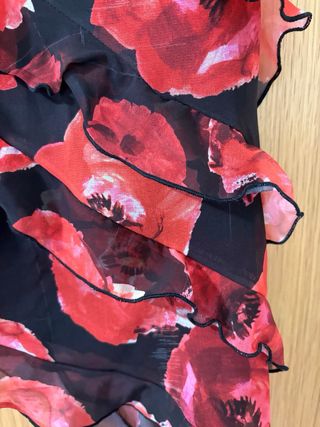 Blusa Pull&Bear flores S