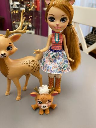 Muñeca Enchantimals con renos