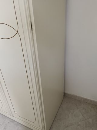 Armadio 6 ante con cassettiera centrale