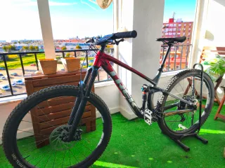 Bicicleta Trek Top Fuel X8