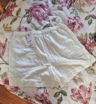 Conjunto Etam top lencero y short