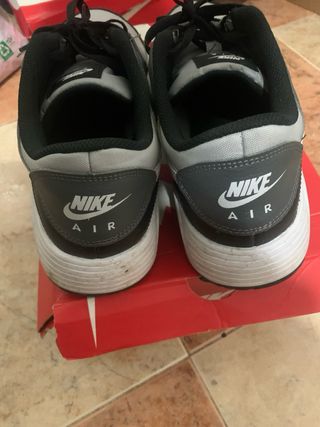 Nike Air Max Gris y Blanco