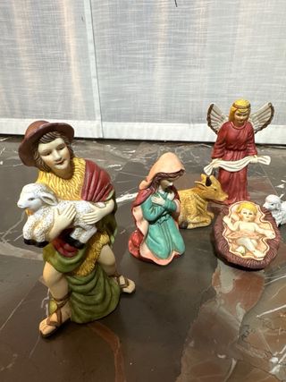Figure di ceramica per presepe