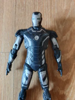 Lote Figuras Marvel: Iron Man, Thanos, Spiderman