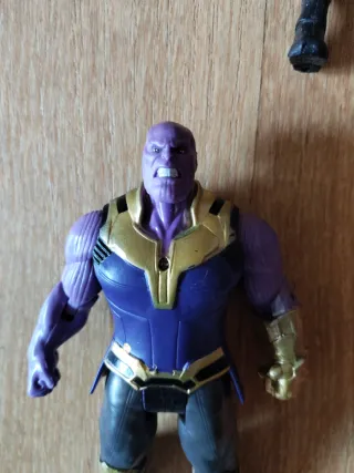 Lote Figuras Marvel: Iron Man, Thanos, Spiderman