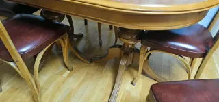 Mesa salon y 6 sillas madera