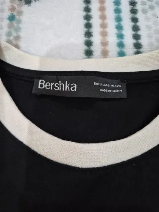 Vestido Bershka negro corto