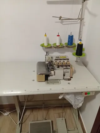 Máquina de coser Overlock industrial