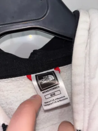 Sudadera The North Face blanca y negra