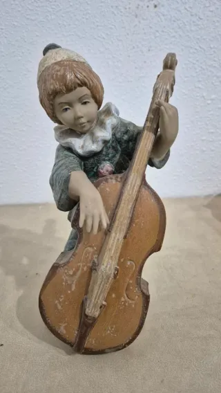 Porcelana Levantina Niño Músico PAL