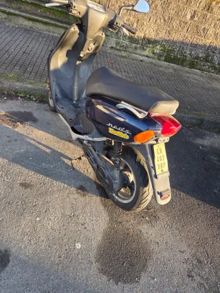 Yamaha Neos 50cc Scooter