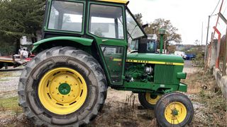Tractor John Deere 2135