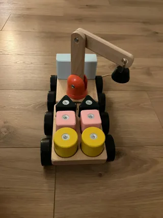 Camión grúa de juguete Uppsta IKEA