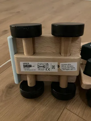 Camión grúa de juguete Uppsta IKEA