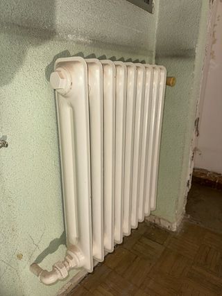 Radiador de gas blanco