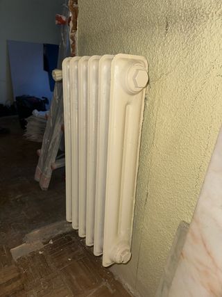 Radiador de gas blanco