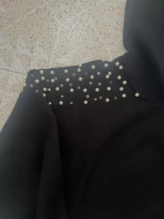 Sudadera Zara con perlas