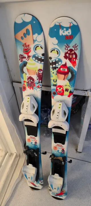 Pack Esquís 77cm, Botas 16-20.5, Casco XS, Mascara