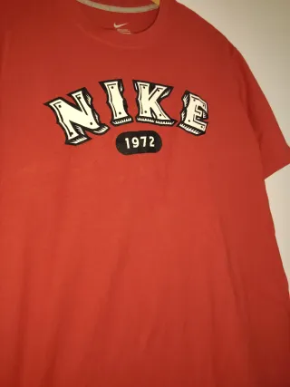 Camiseta Nike Roja Talla L