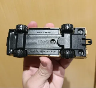 Corgi The Incredible Hulk Mazda B1600 1/36