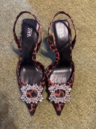 Zapatos Zara Animal Print con Pedrería
