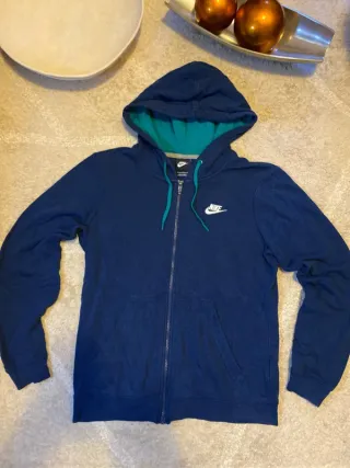 Sudadera Nike con cremallera azul