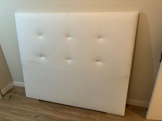 Cabecero tapizado piel sintética blanco