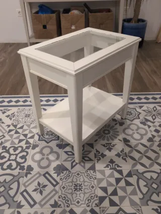 Mesa auxiliar IKEA Liatorp blanca con cristal