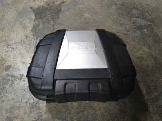 Baúl Kappa KGR52 Garda 52L con respaldo