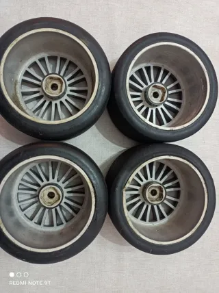 Conjunto de 4 Ruedas modelo slips escala 1/5 Rc