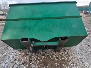 Bolquete hidráulico adaptable a tractor