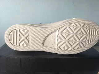 Converse Chuck Taylor All Star piel Beige unixes