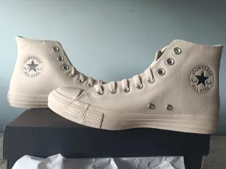 Converse Chuck Taylor All Star piel Beige unixes