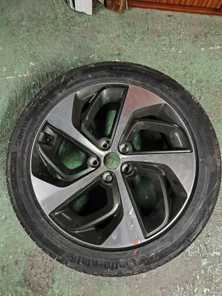 Llanta con Neumático Hyundai Tucson