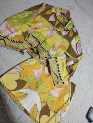 Conjunto falda y camisa estampado