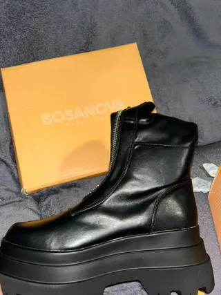 Botas BSNV Negra T.41 Sin Estrenar