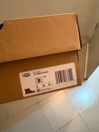 Botines UGG Alameda Chelsea Marrón