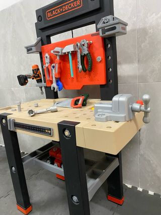 Banco de herramientas BLACK+DECKER para niños
