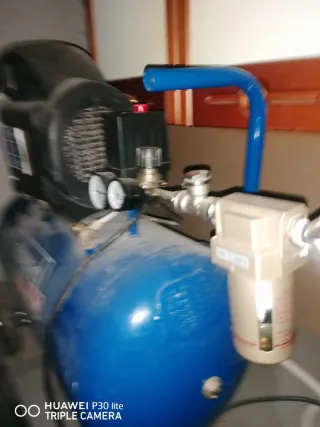 Compresor de aire azul