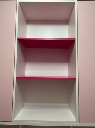 Cama abatible rosa y blanca