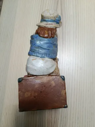 Figura Niña Sentada Porcelana Artística Levantina