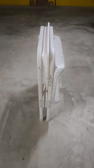 Cambiador de bebé con bandeja