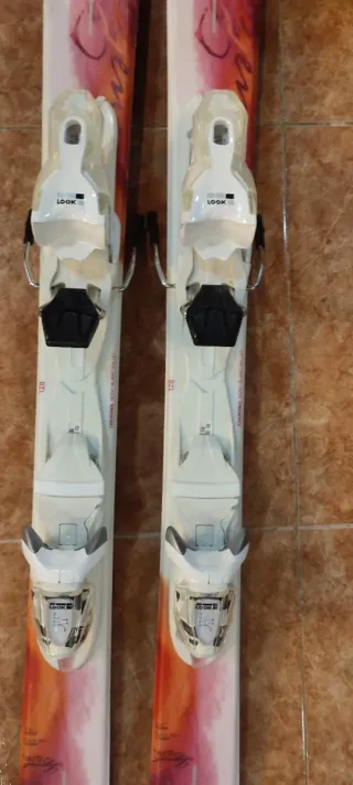 Esquís Dynastar con fijaciones 128cm