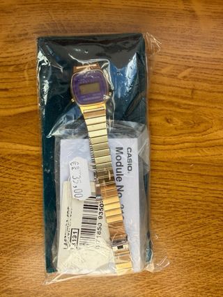 Reloj Casio Digital Dorado Morado