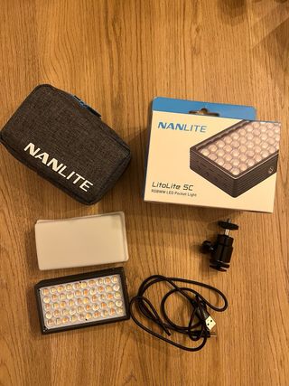 Kit Vlogging Sony Cámara FV-E10 + Accesorios