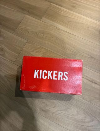 Kickers Zuecos Negros